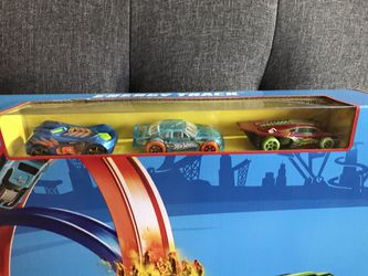 Hot Wheels Energy Track Set With Double Loops! 