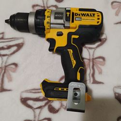 Taladro Delwalt de 20 Voltios de 3 Cambios