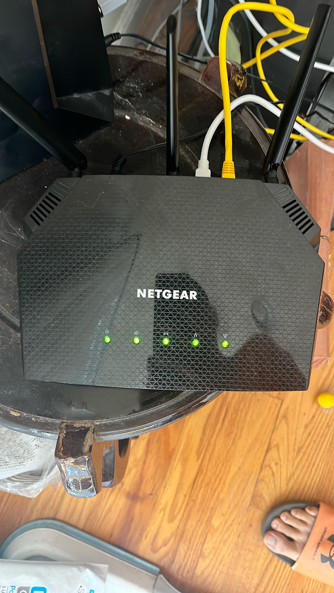 Netgear Ax1800 Rax10 WiFi Router