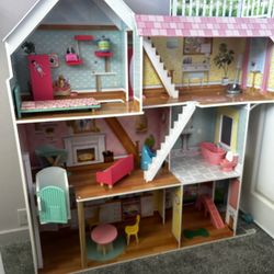 Big Doll House