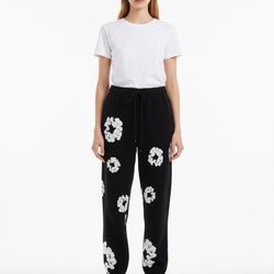 Kapok Flower Sweat Pants,black And White Pants