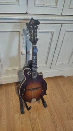 Loar Carved Top Mandolin