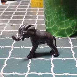 Small decorative metal elephant