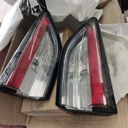 2020 Escape Inner Taillights 