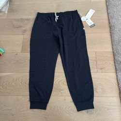 New Size Large Vuori Joggers Womens