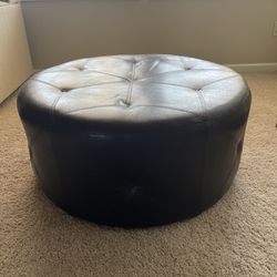 Ottoman In Excellent Shape 