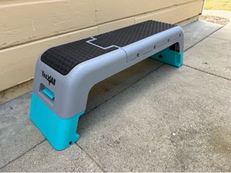 Adjustable workout bench