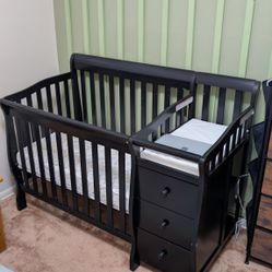 Infant/Baby/Toddler Adjustable Crib