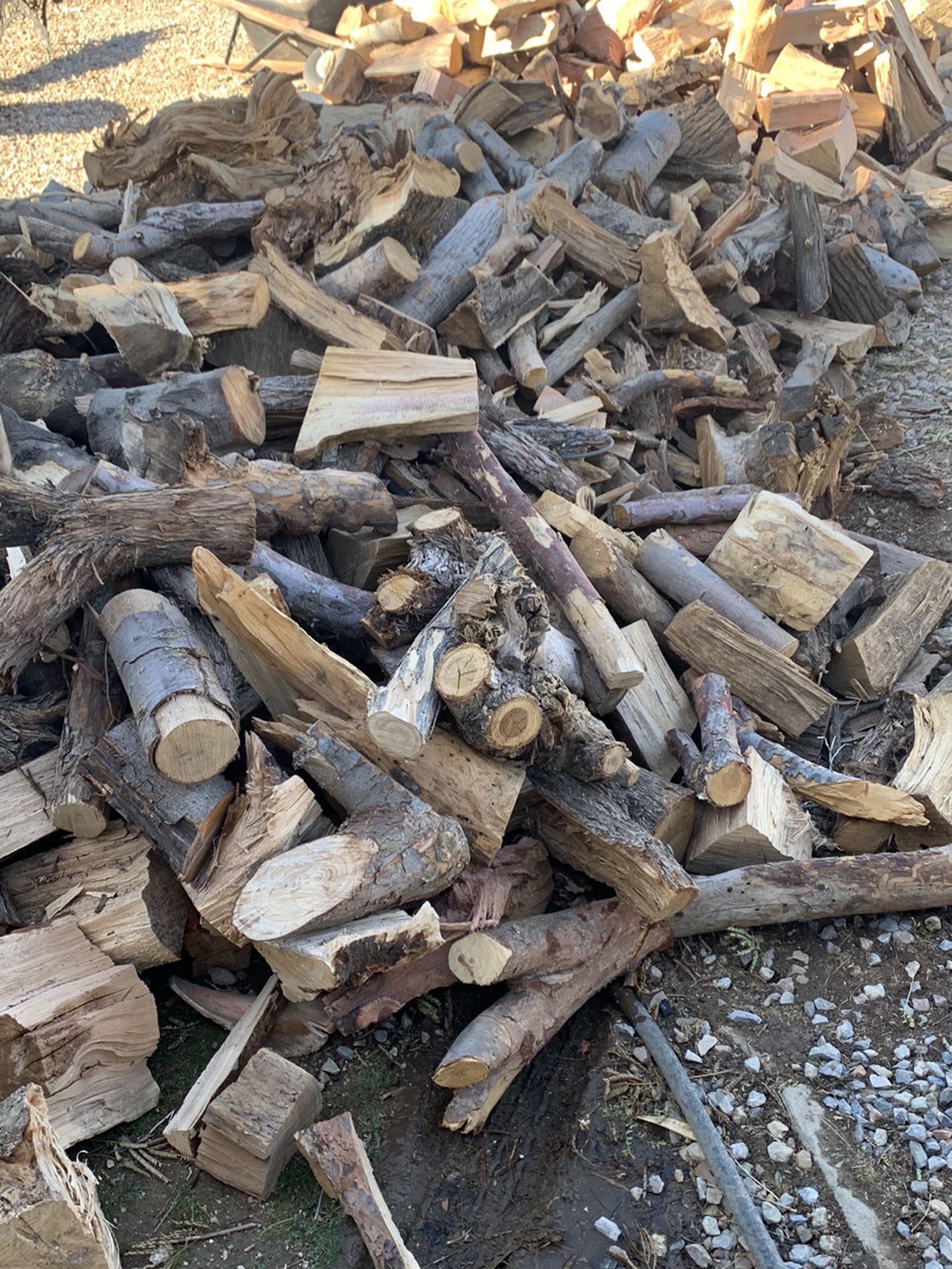 One Cord Of Seasoned Firewood Mix $300 Delivered Locally For Free