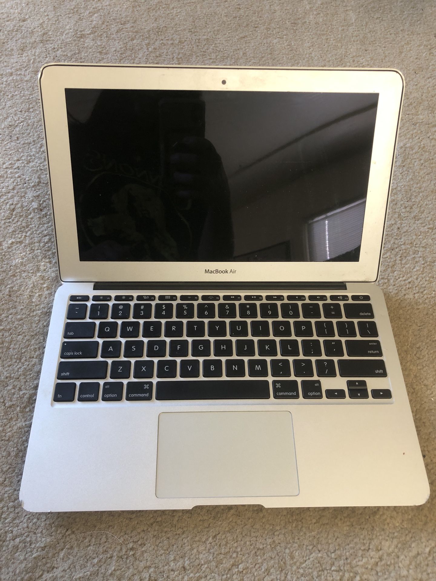 MacBook Air 11” (2011) – Model A1370 – For Parts or Repair