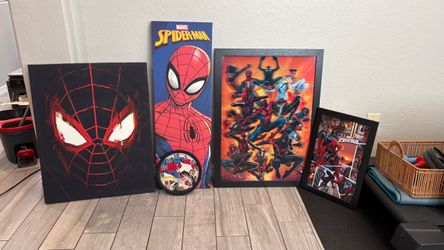 Five piece Spider-Man decor