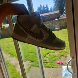 Gray Nike Dunks Size 12