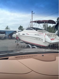 1993 SeaRay Sundancer 230
