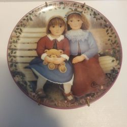 SISTERS ARE BLOSSOMS First Issue Collector Plate KINDRED MOMENTS Bradford Exchan
