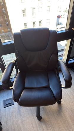 Desk chair