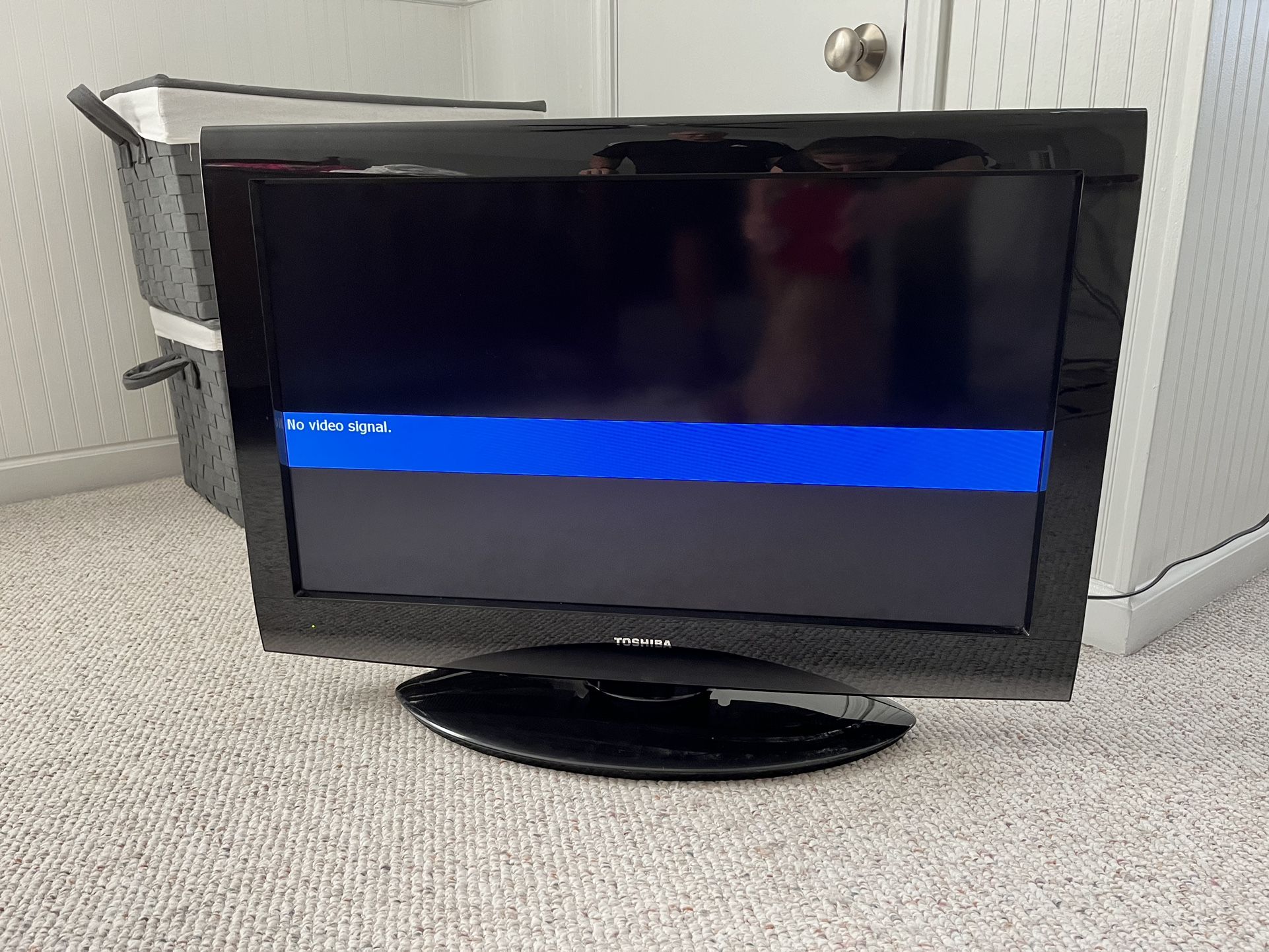 Toshiba 32” Flat Screen TV $50.00