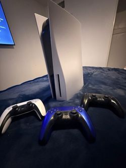 Sony PlayStation 5 Disc Edition Console Bundle