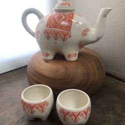 Elephant tea pot & cups