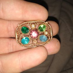 Nice Vintage Brooch With Stones