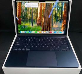 MacBook Air 15in M3 8GB