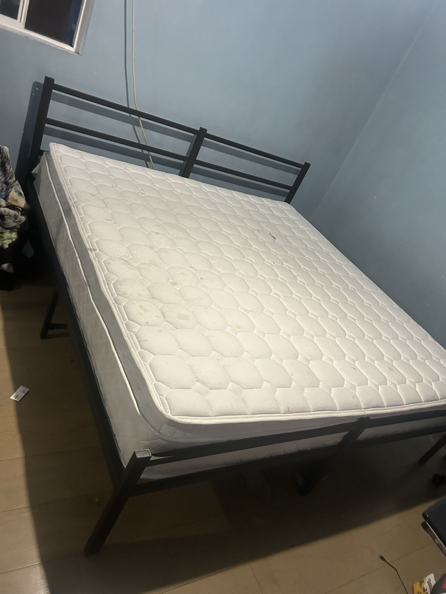 Kingsize Bed