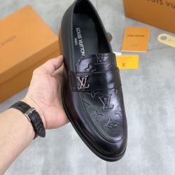 Louis Vuitton Men’s Leather Shoes With Box New 