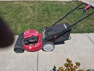 Trouble lawnmower self propelled