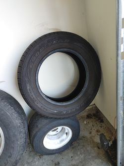 Like New Tire 185/65/R14