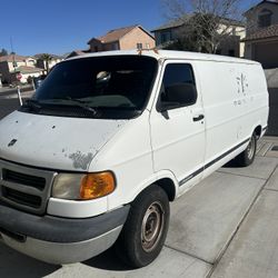 2000 Dodge Ram Van