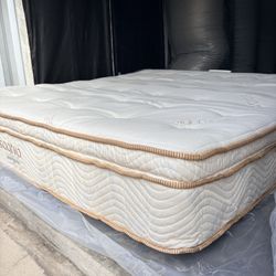 Saatva, Saatva Latex Hybrid Mattress, Cal King, Like New