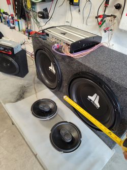 JL AUDIO SUBS 12W0V4 /JL AUDIO AMP 250/1 mono BLOCK /JVC BLUETOOTH USB STEREO/BOSTON 6.5  3WAY HIGHS SPEAKERS