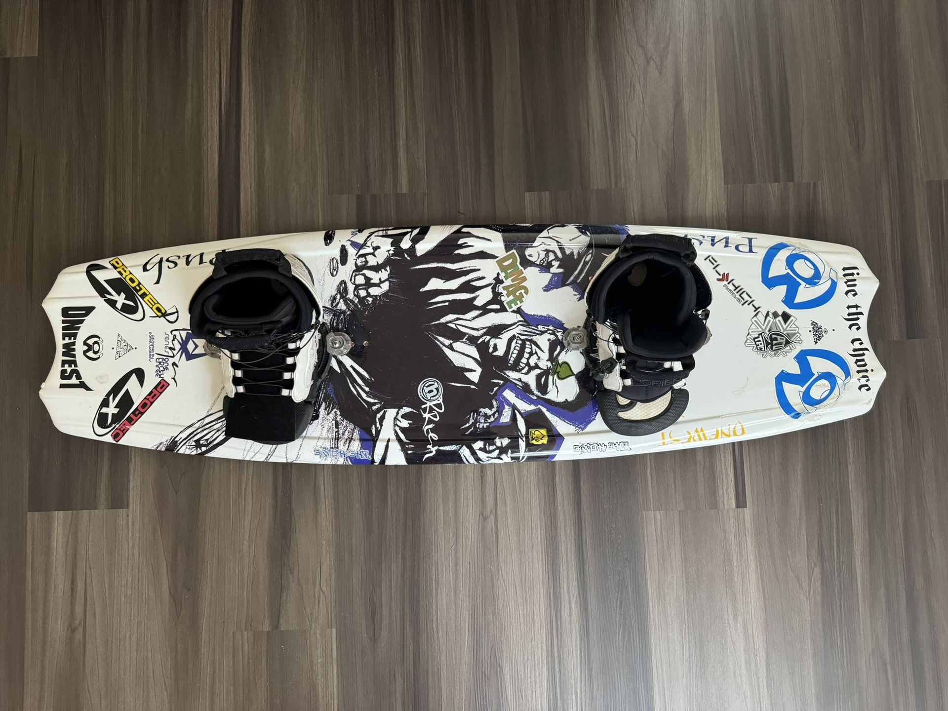 Obrien Wakeboard w/ Obrien Link Bindings 143 CM 56 Inches