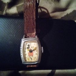 Vintage 1940 Mickie Mouse Watch