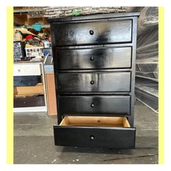 Dresser / Five drawers dresser