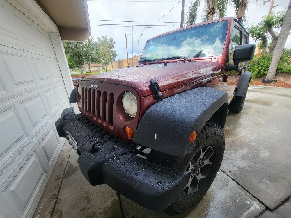 2007 Jeep Wrangler Unlimited 4x4  Clean Title  151k Miles Second Owner 