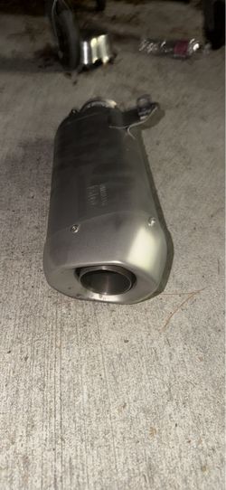 Yamaha exhaust muffler
