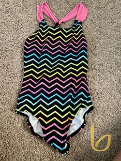 Girls swimsuits 6-8