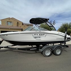 2018 Chaparral 21’ H2O Surf