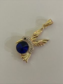 Rhinestones Humminbird Metal Pendant Golden Tone Without Chain New