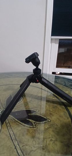 Camara small tripod
