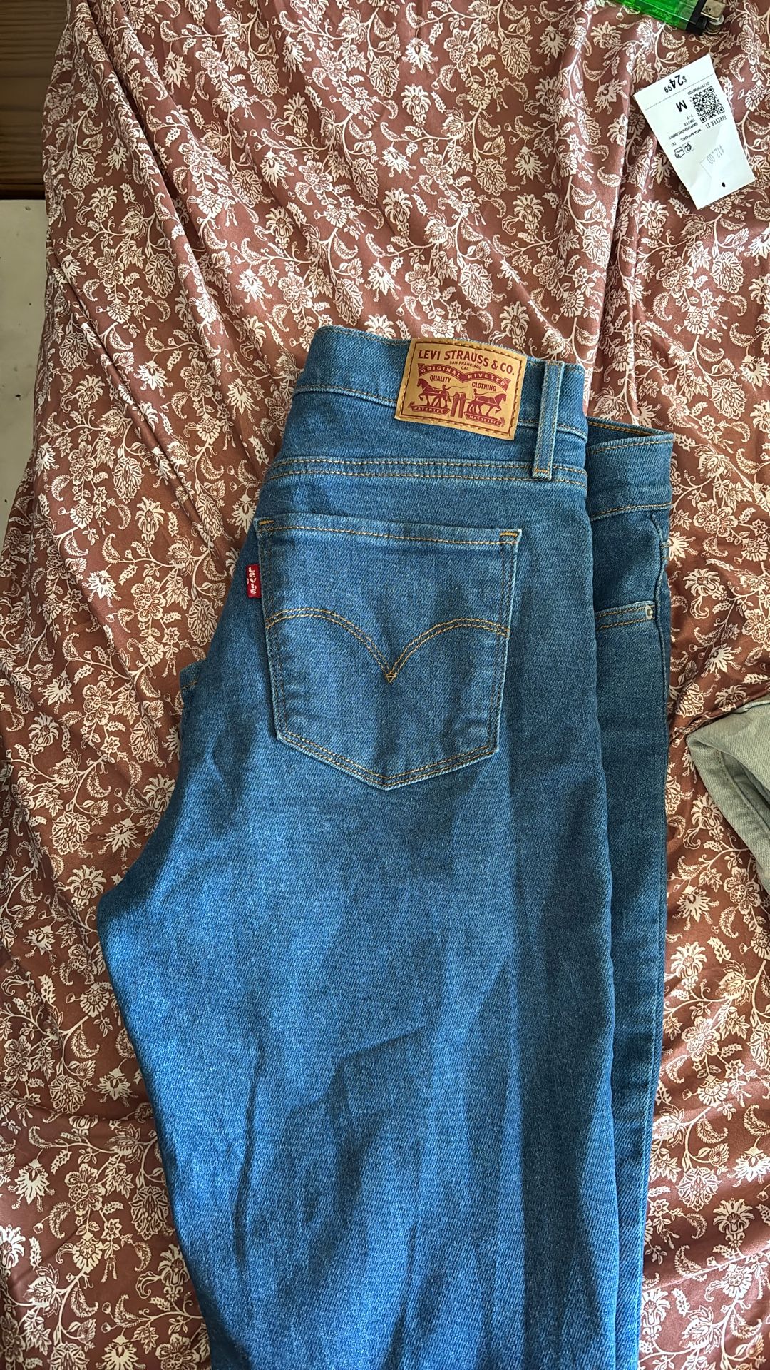 Women Levi's Jean