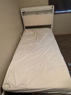 Twin bed and mattress