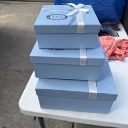 Flower Arrangements Boxes
