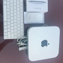 Apple Mac mini （1TB）with  Magic Keyboard and Magic Mouse