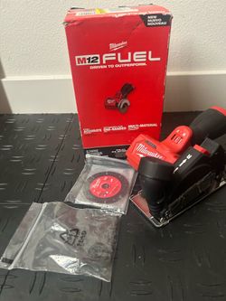 Milwaukee M12 FUEL 12V Lithium-lon Brushless Cordless 3 in. Cut Off Saw (Tool-Only)