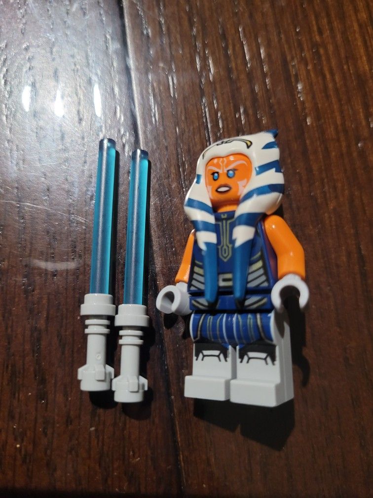 Lego Ahsoka Minifigure