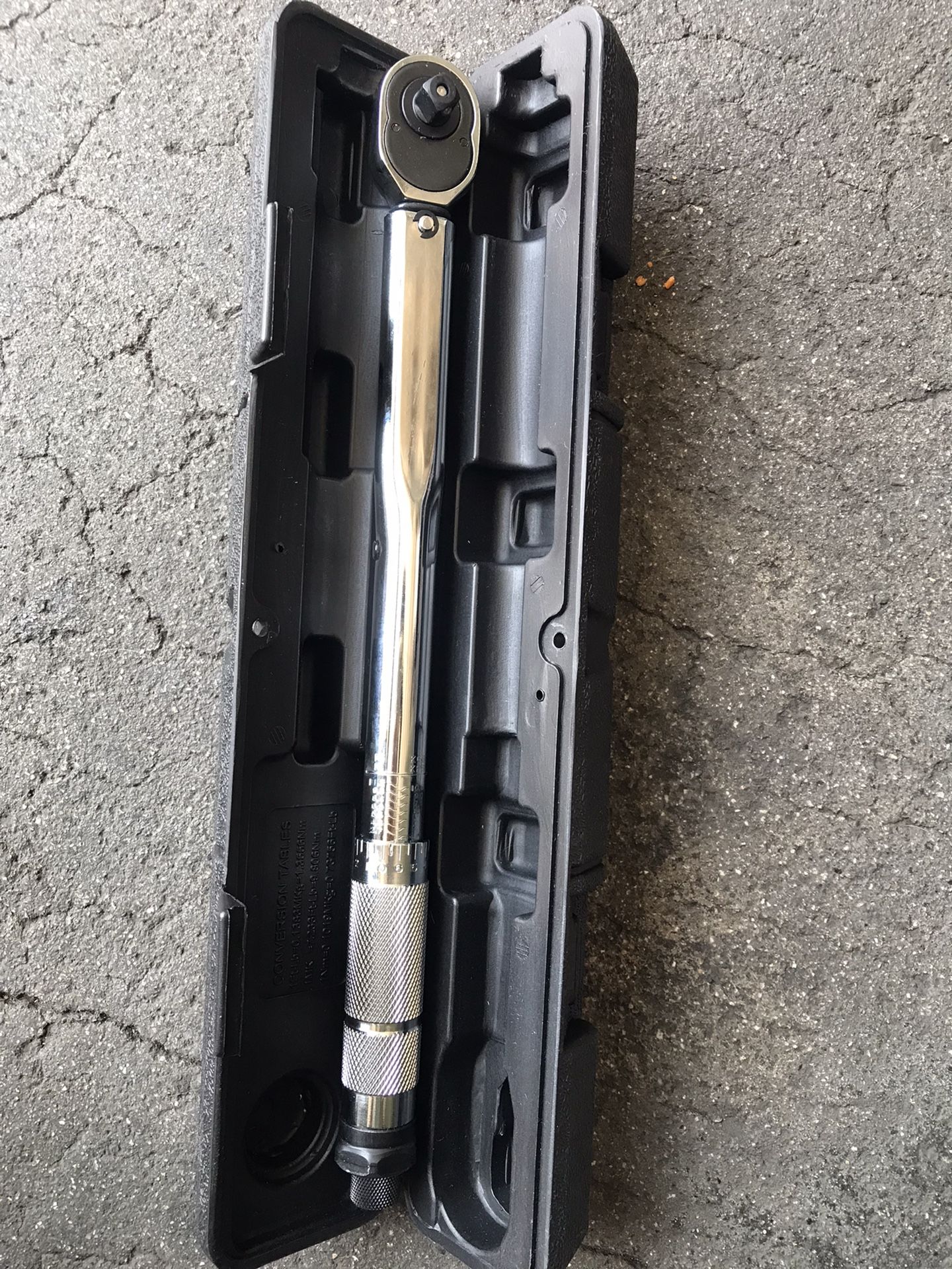 Pittsburgh Professional Drive Click Type Torque Wrench