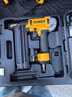 DeWalt DWFP12233 18 Gauge Brad Nailer Precision Point