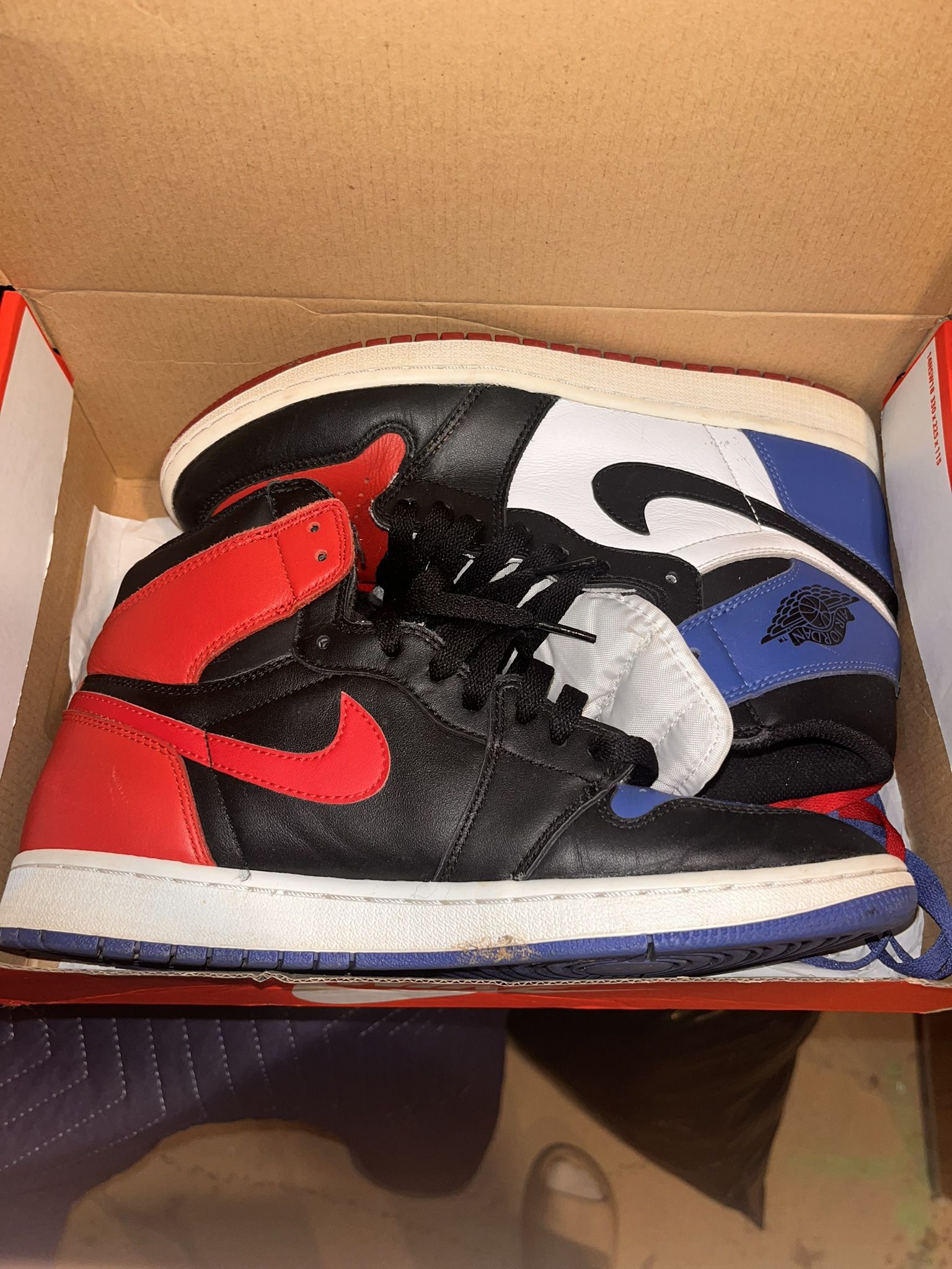 Jordan 1 “Top 3” Size 9