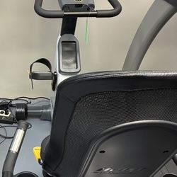 Hoist Lemond Series RT Recumbent bike